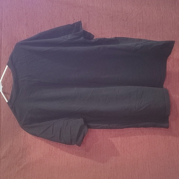 Nike tee - Picture 4 of 4